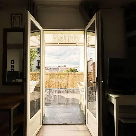 Cozy Avec Terrasse, Ideal Pour Les Jo!