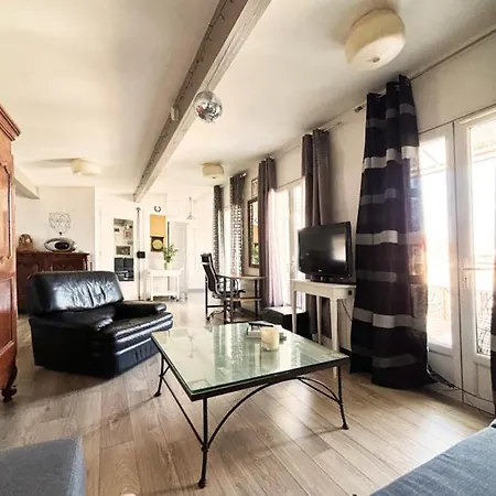 Apartment Cozy Avec Terrasse, Ideal Pour Les Jo!