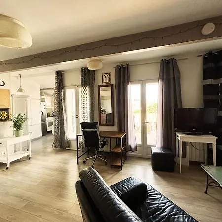 Cozy Avec Terrasse, Ideal Pour Les Jo! Aubervilliers