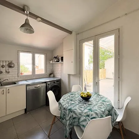 Cozy Avec Terrasse, Ideal Pour Les Jo! Apartment